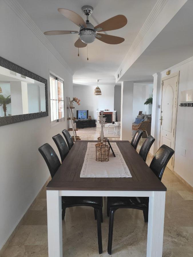 Center Beach 2 Beds Appartement Elviria ماربيا المظهر الخارجي الصورة