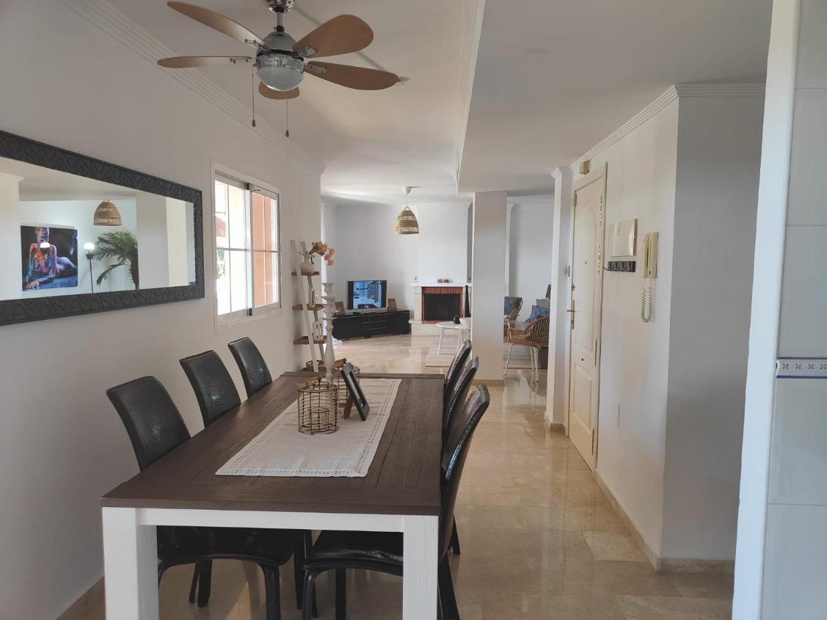 Center Beach 2 Beds Appartement Elviria ماربيا المظهر الخارجي الصورة
