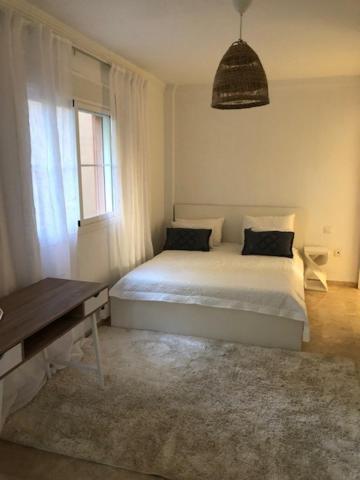 Center Beach 2 Beds Appartement Elviria ماربيا المظهر الخارجي الصورة
