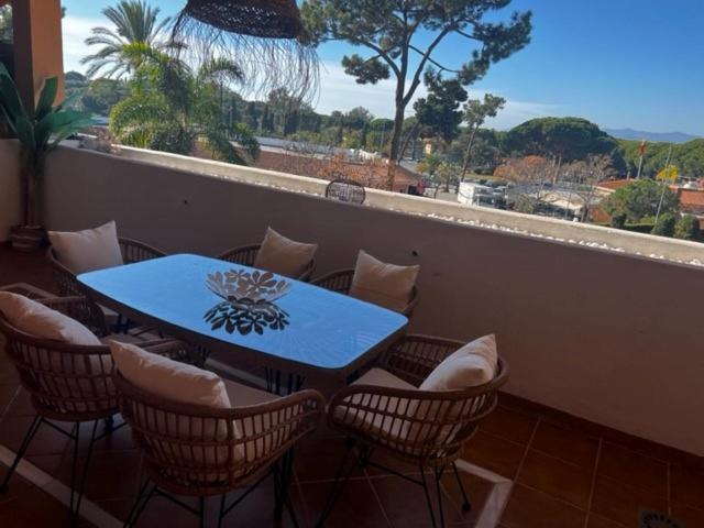 Center Beach 2 Beds Appartement Elviria ماربيا المظهر الخارجي الصورة
