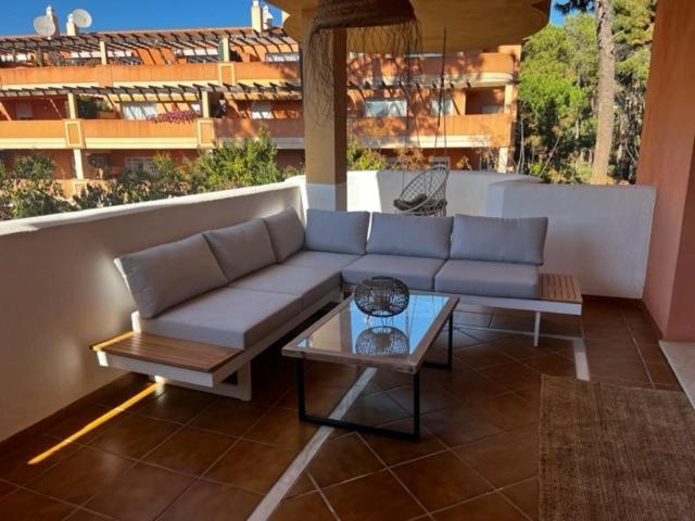 Center Beach 2 Beds Appartement Elviria ماربيا المظهر الخارجي الصورة