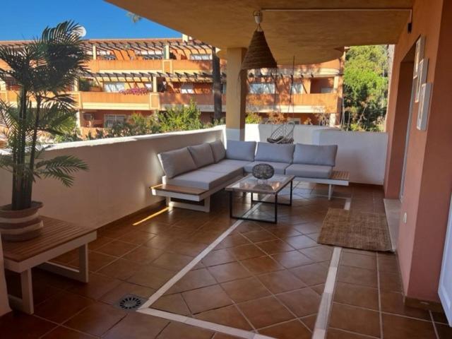 Center Beach 2 Beds Appartement Elviria ماربيا المظهر الخارجي الصورة