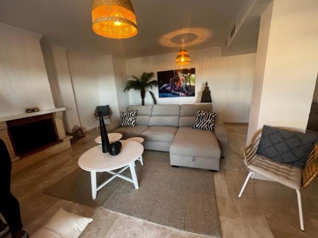 Center Beach 2 Beds Appartement Elviria ماربيا المظهر الخارجي الصورة